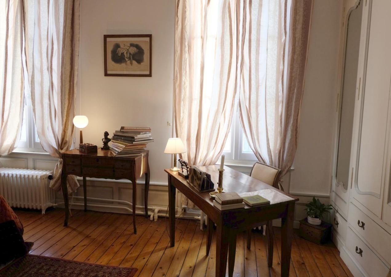 44 Rue Cap Bed & Breakfast Caen Bagian luar foto